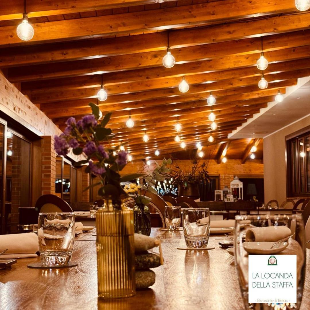 La Locanda Della Staffa Pombia Exterior foto